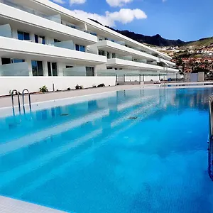 https://las-terrazas-costa-adeje-1d.tenerifehoteles.net